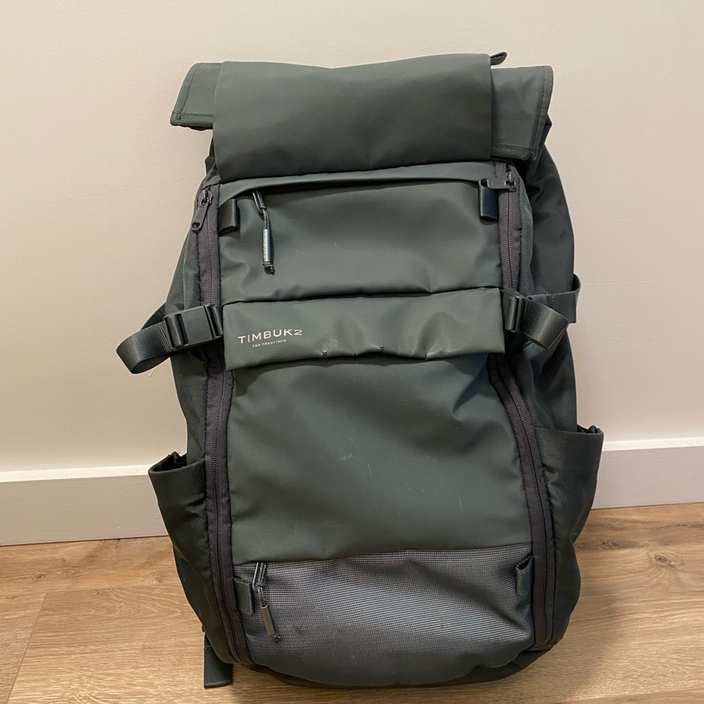 Timbuk2 Clark Commuter Backpack in Grey 30-42L - Used